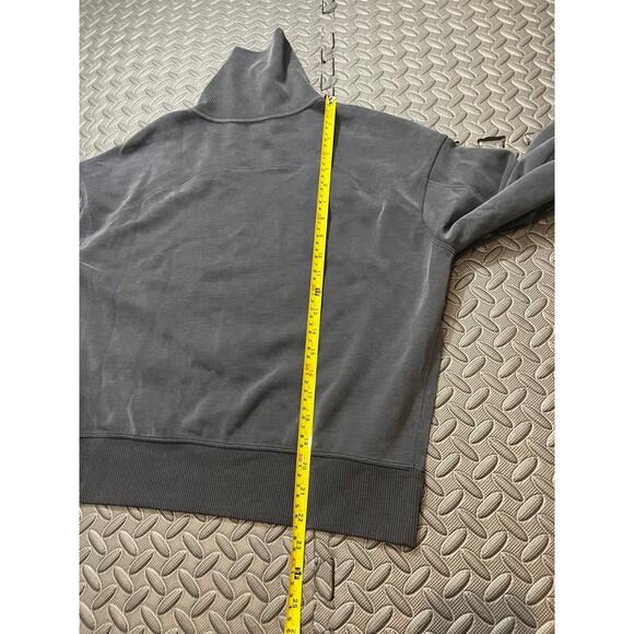 Lululemon Size 2 Softstreme Turtleneck Pullover Sweatshirt Activewear Womens - Picture 10 of 10